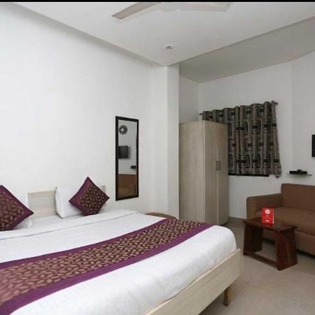Deluxe Rooms In Jangpura New Delhi Bagian luar foto