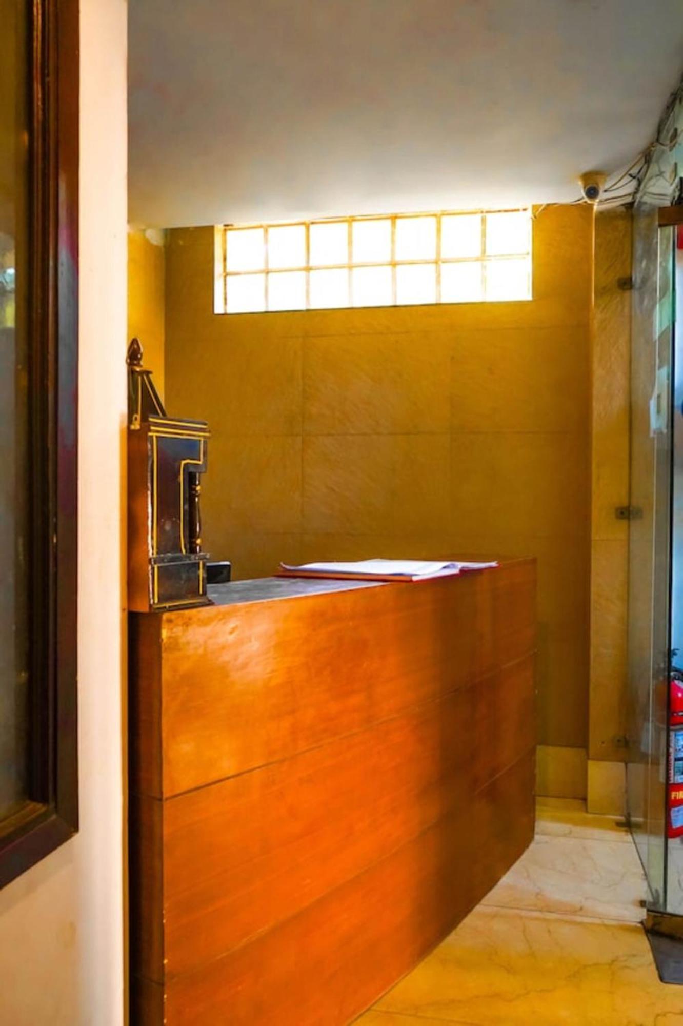 Deluxe Rooms In Jangpura New Delhi Bagian luar foto