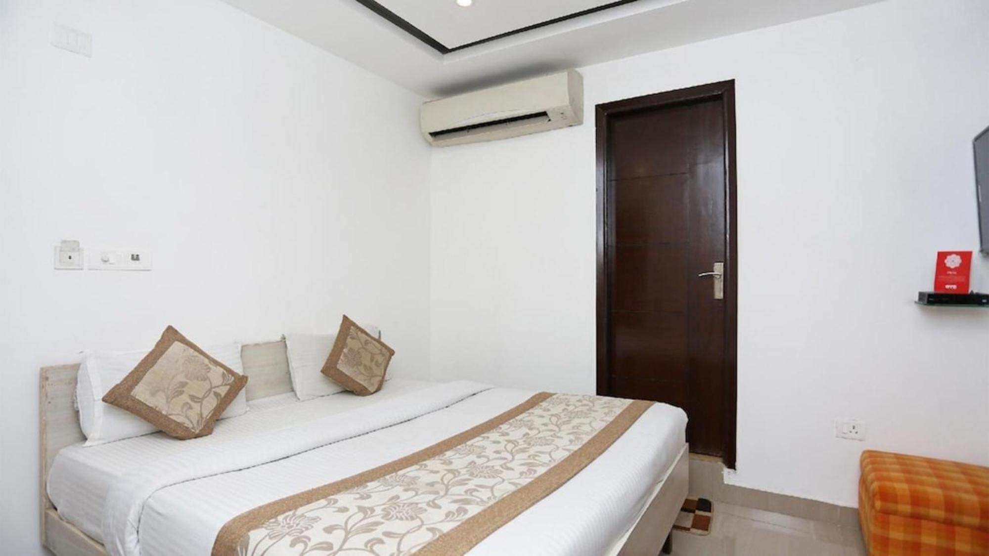Deluxe Rooms In Jangpura New Delhi Bagian luar foto
